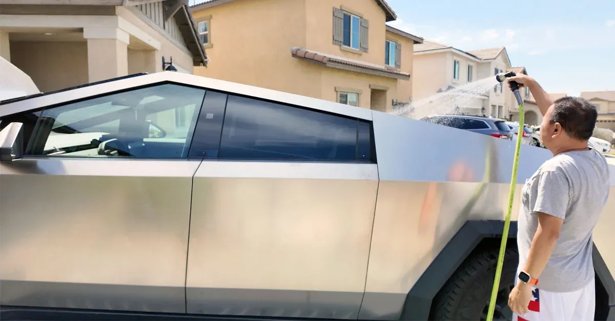 Cybertruck tonneau cover leak test