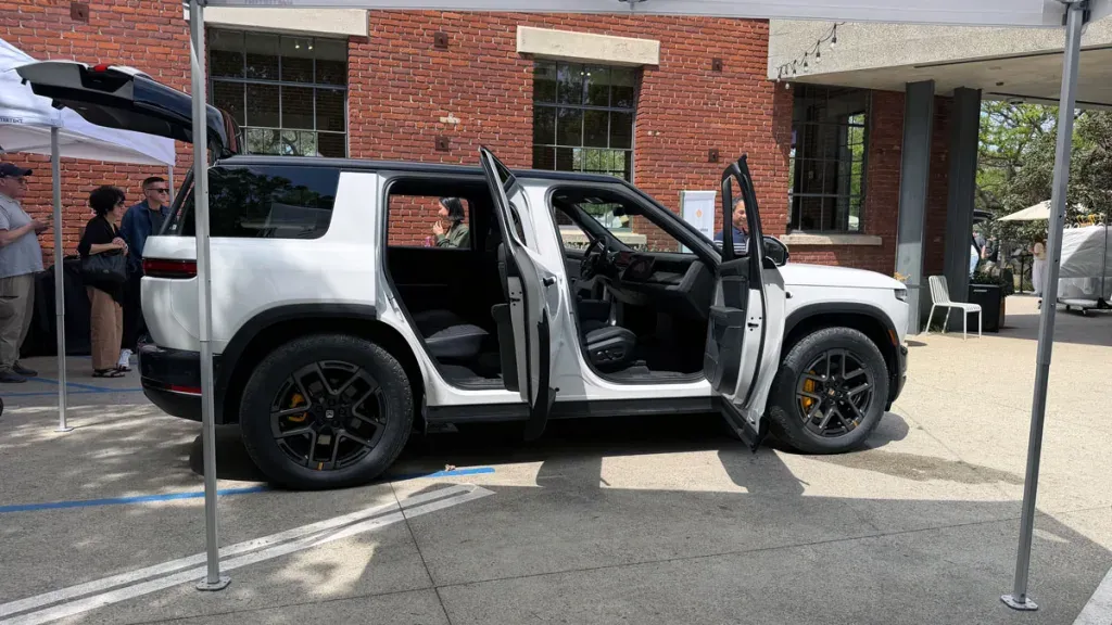 Rivian R2 Glacier White