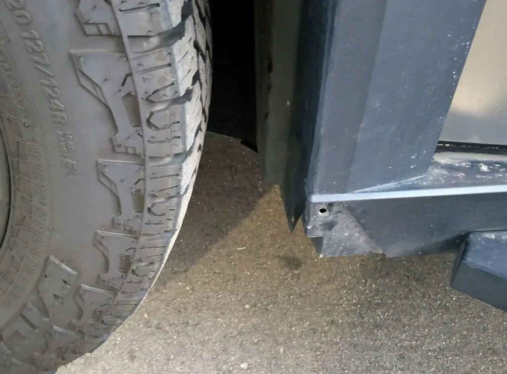 cybertruck rear fairing broken