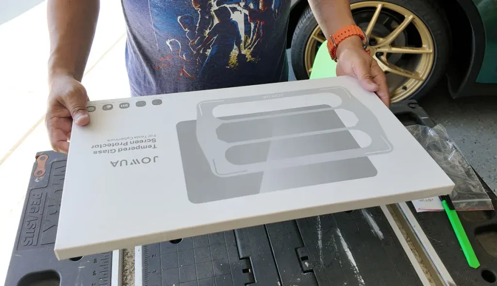 Jowua screen protector for Cybertruck