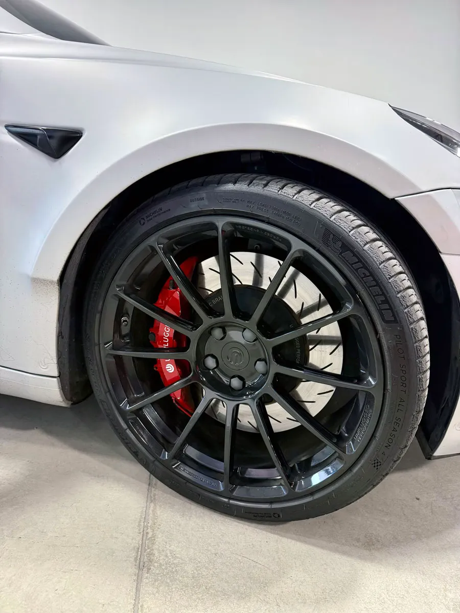Model 3 wheels Unplugged Performance