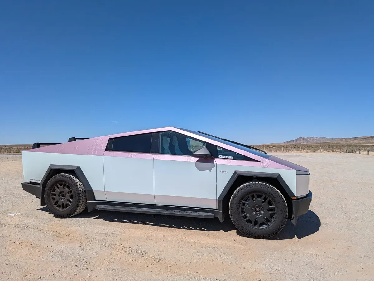 Cybertruck FSD 14.3.3 Finally Made Vegas Effortless